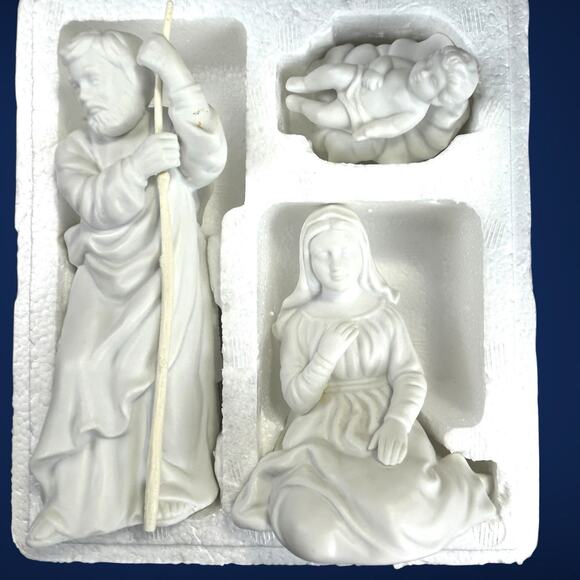 Avon Vintage Nativity Collectibles 14 Pc Orig Boxes Flying Angel Stable READ - Picture 11 of 16